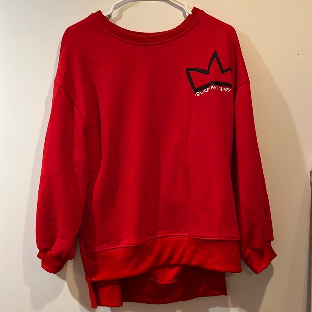 “Queening” Sweatshirt Wren + Glory